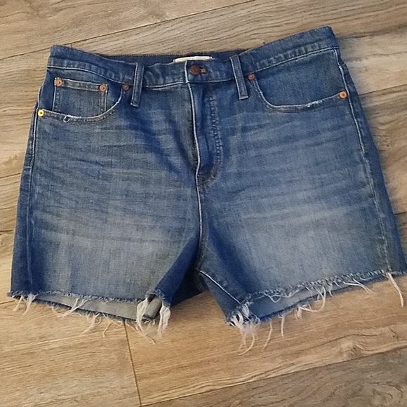 Madewell High-Rise Denim Shorts - Picture 6 of 8